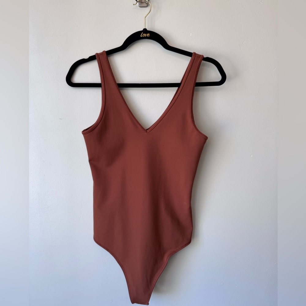 Abercrombie & Fitch Soft Collection V-Neck in Rust​